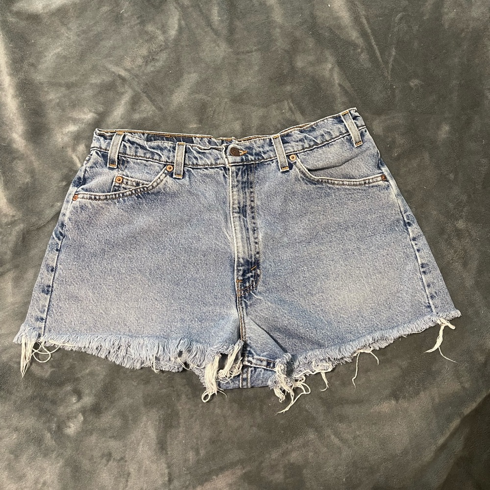 Levi's 550 cutoff shorts
